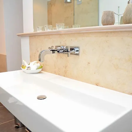 Paula - Wg03 Strandnah Mit Kamin, Terrasse, Balkon * Sellin (Rugen)