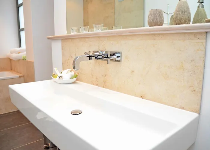 Paula - Wg03 Strandnah Mit Kamin, Terrasse, Balkon * Sellin (Rugen)