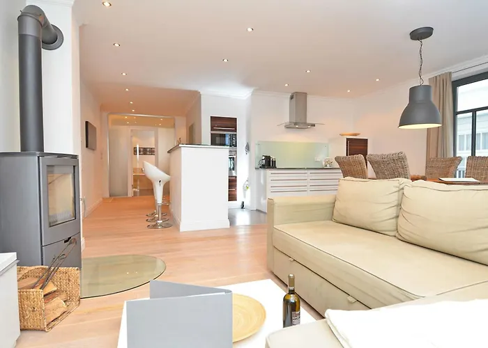 Paula - Wg03 Strandnah Mit Kamin, Terrasse, Balkon Villa Sellin (Rugen)